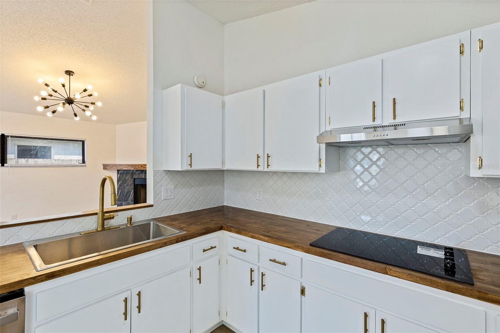 Image 7 of 33 For 6401 69th Avenue N