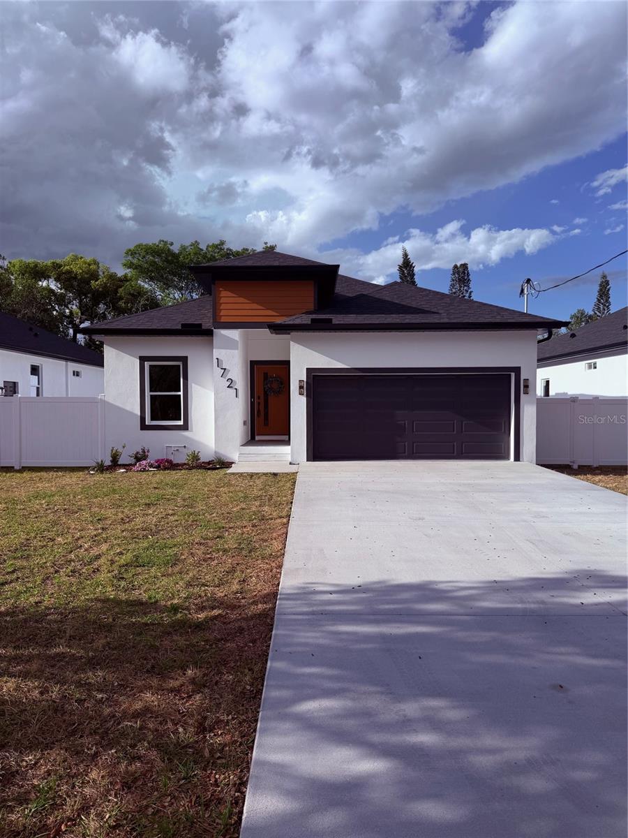 Image 2 of 27 For 1721 Perio Street