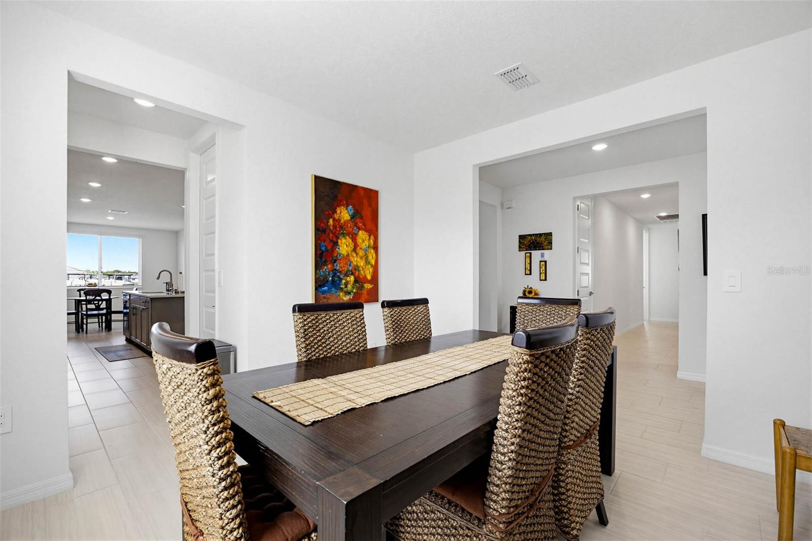 Image 11 of 49 For 2016 Rosewood Drive