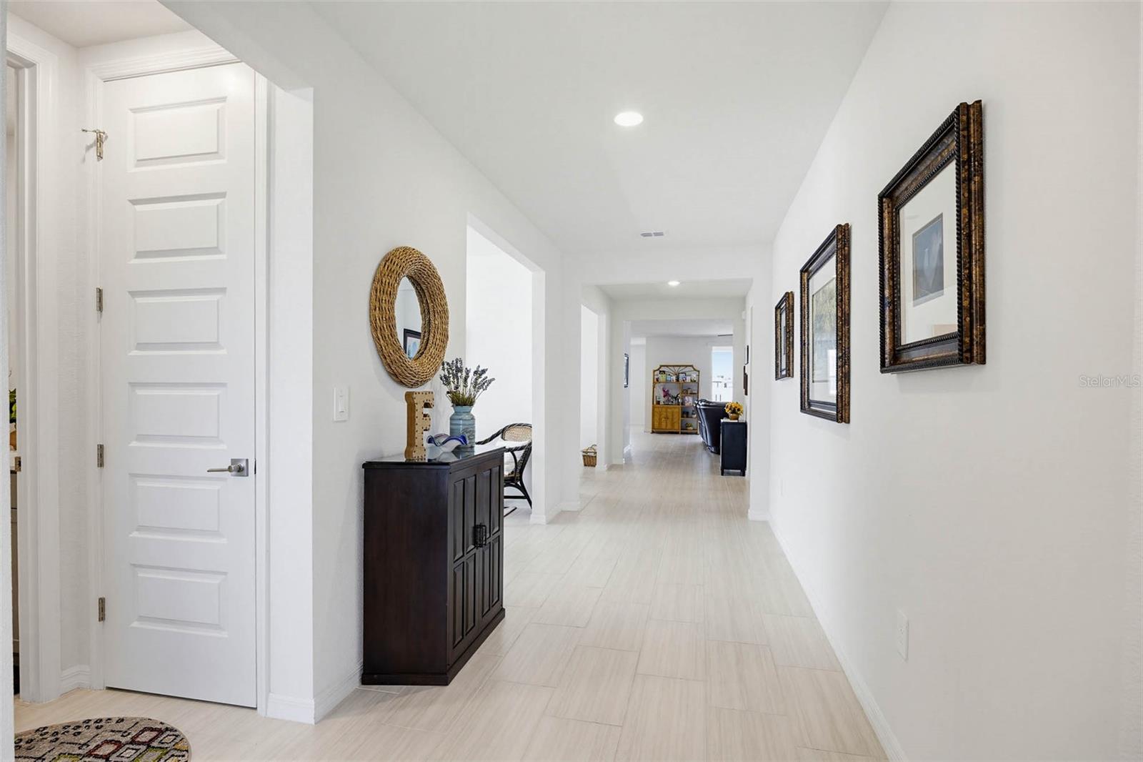 Image 2 of 49 For 2016 Rosewood Drive