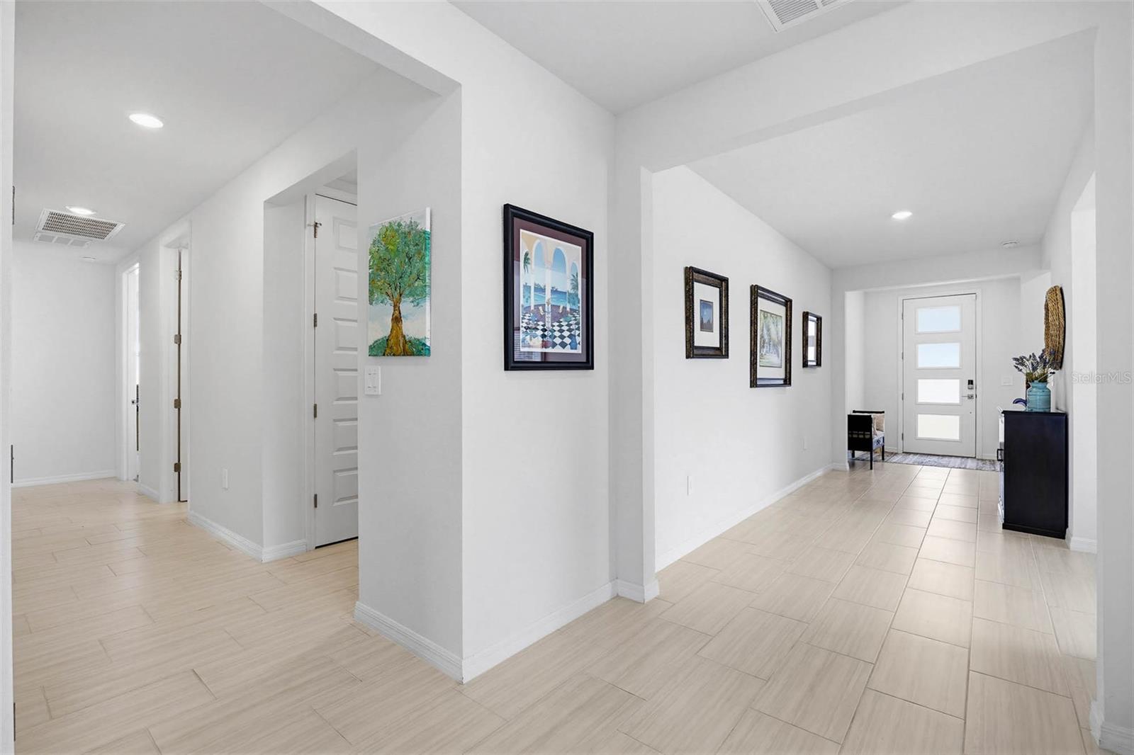 Image 23 of 49 For 2016 Rosewood Drive