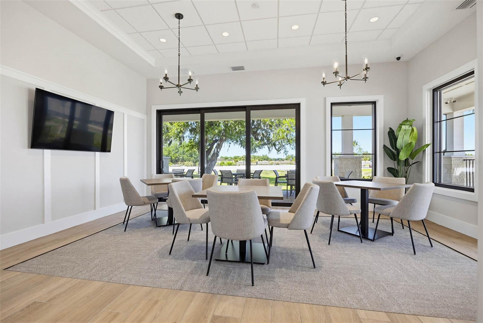 Image 41 of 49 For 2016 Rosewood Drive