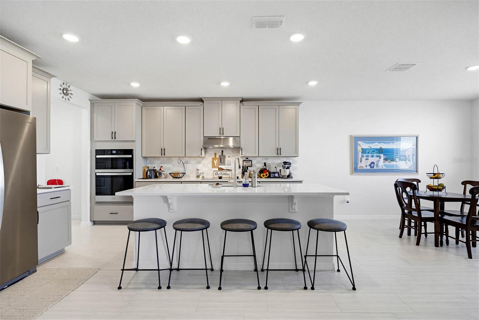 Image 6 of 49 For 2016 Rosewood Drive