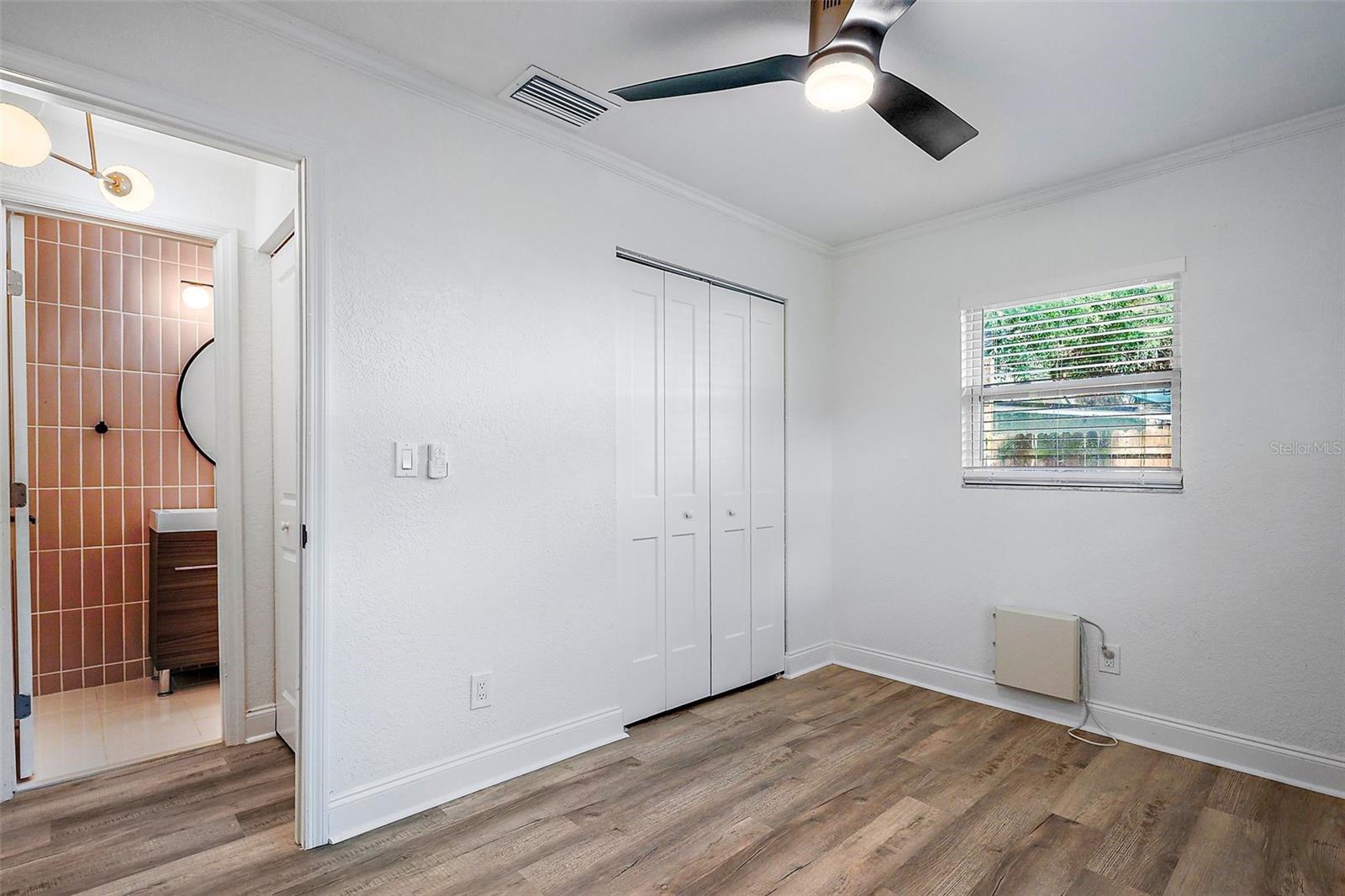 Image 10 of 32 For 779 12th Ave N