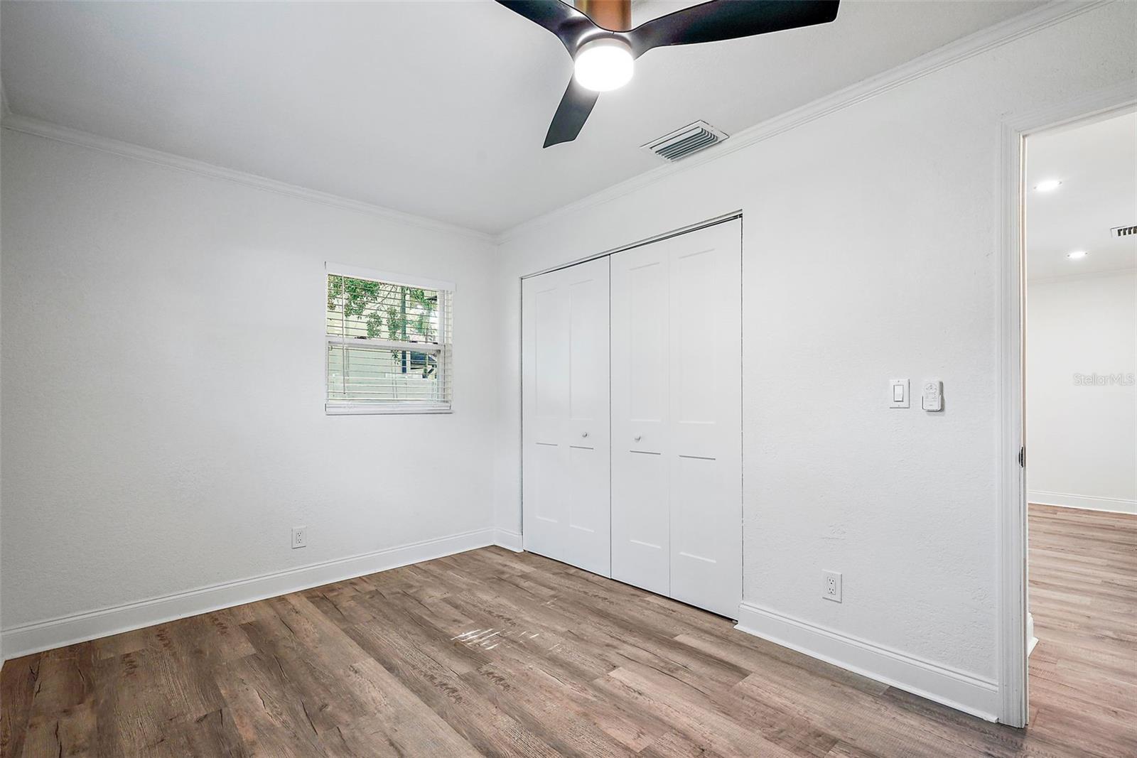 Image 13 of 32 For 779 12th Ave N