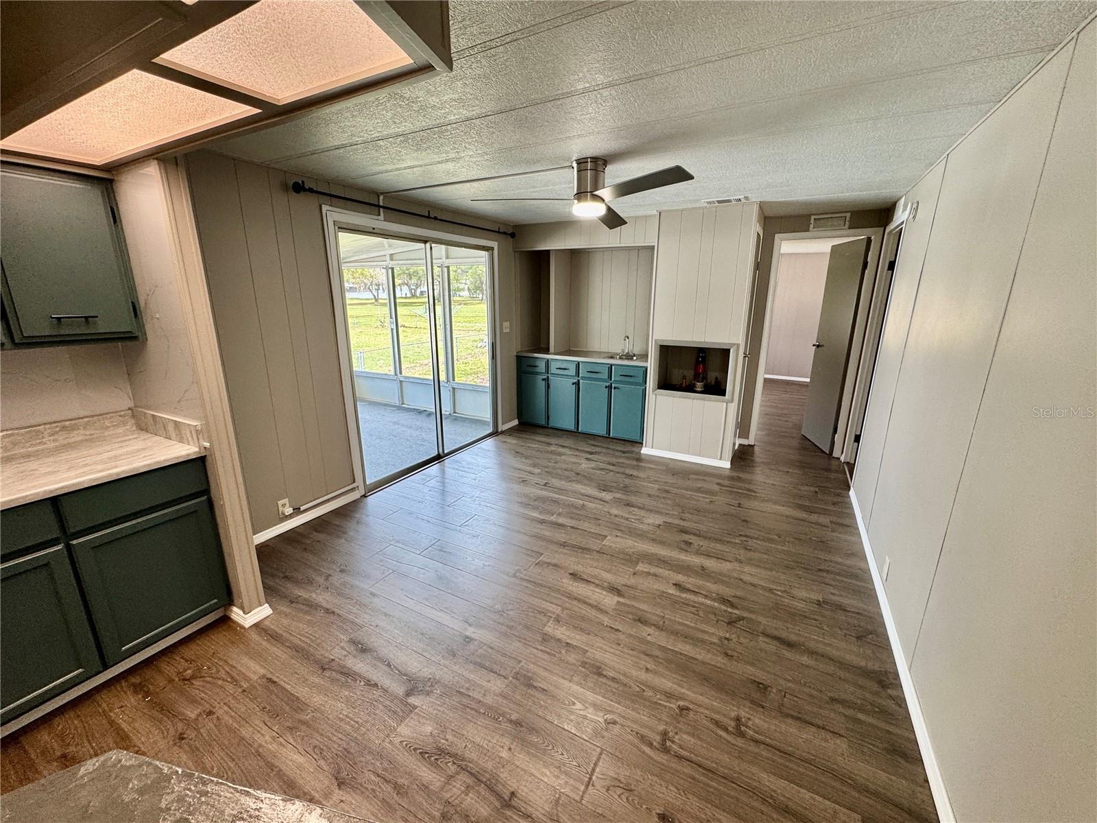 Image 14 of 35 For 8066 Highpoint Boulevard