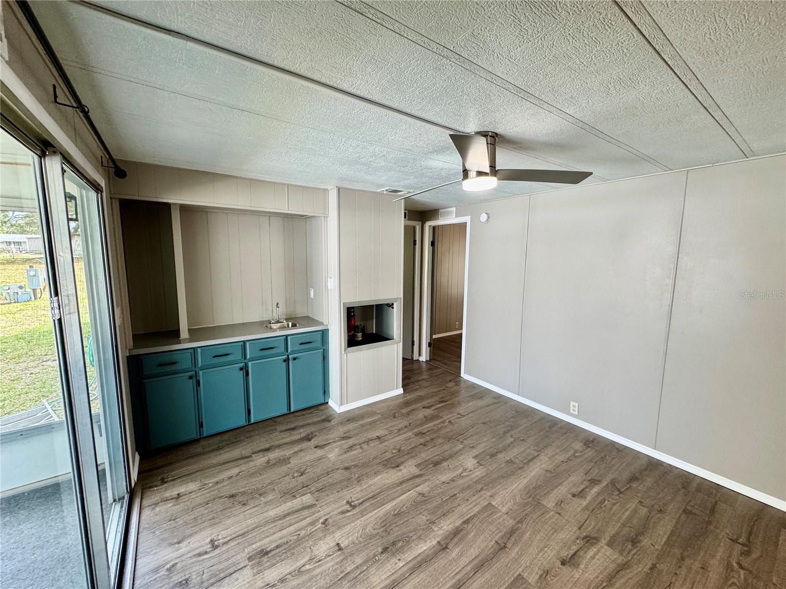 Image 15 of 35 For 8066 Highpoint Boulevard