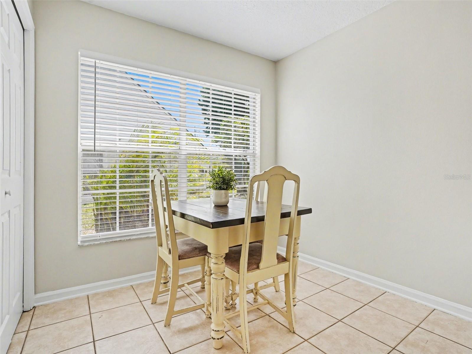 Image 10 of 40 For 3772 Ventura Cove Dr