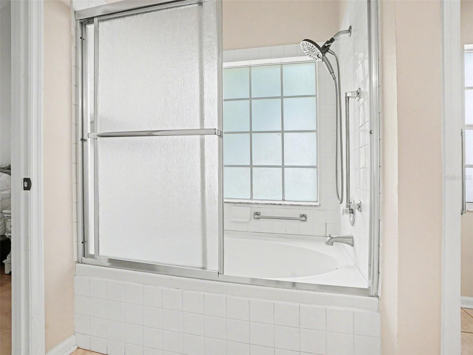 Image 14 of 40 For 3772 Ventura Cove Dr