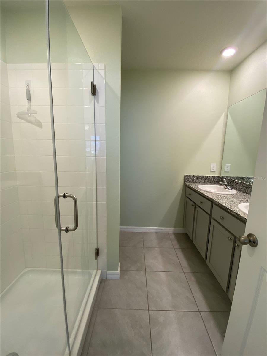 Image 16 of 23 For 33801 Jasmine Star Loop