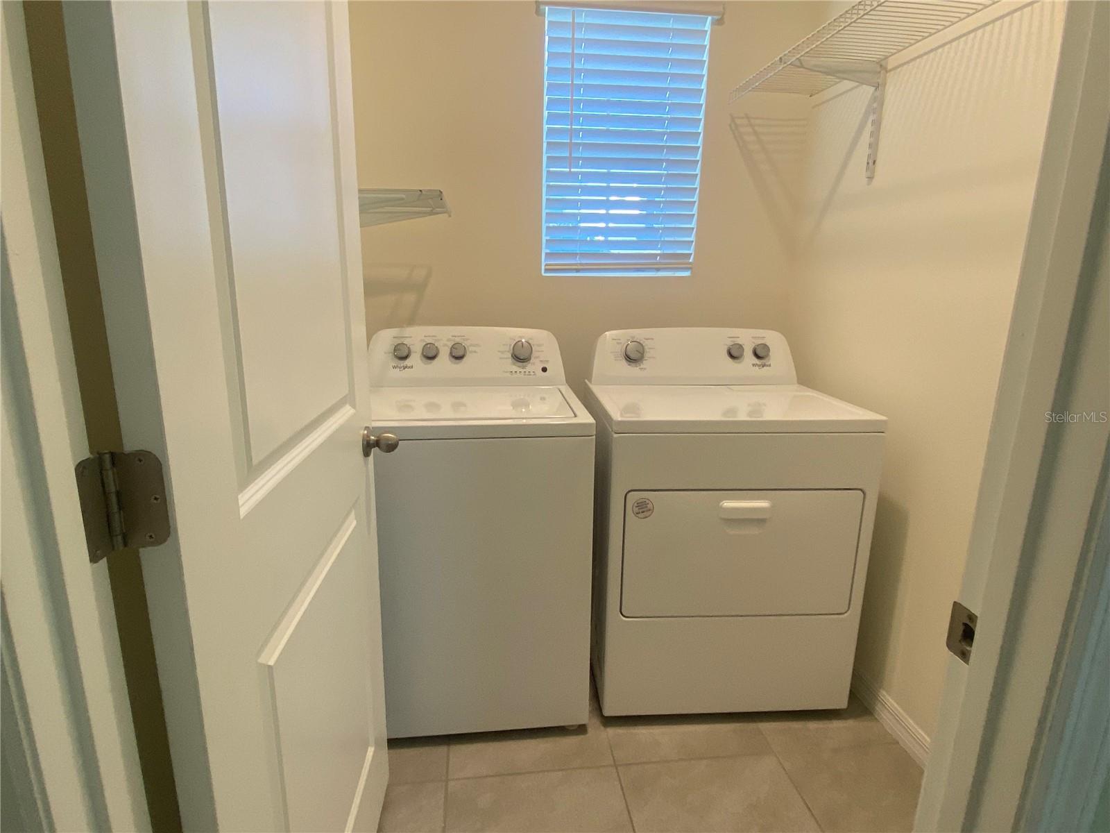 Image 21 of 23 For 33801 Jasmine Star Loop