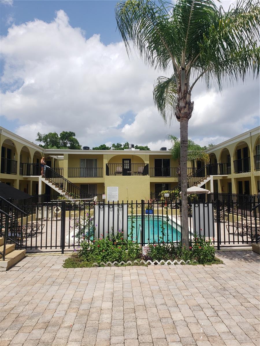 Image 16 of 21 For 3206 Azeele Street 227