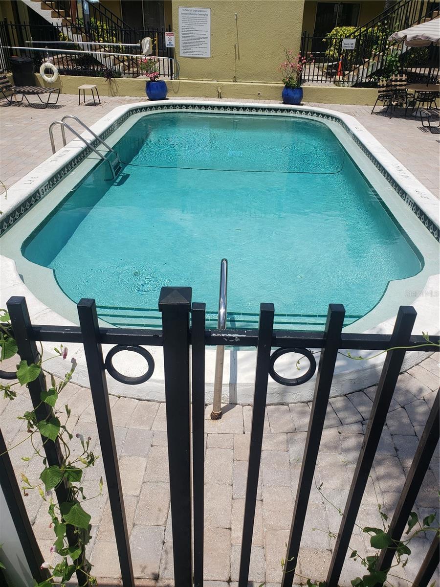 Image 17 of 21 For 3206 Azeele Street 227