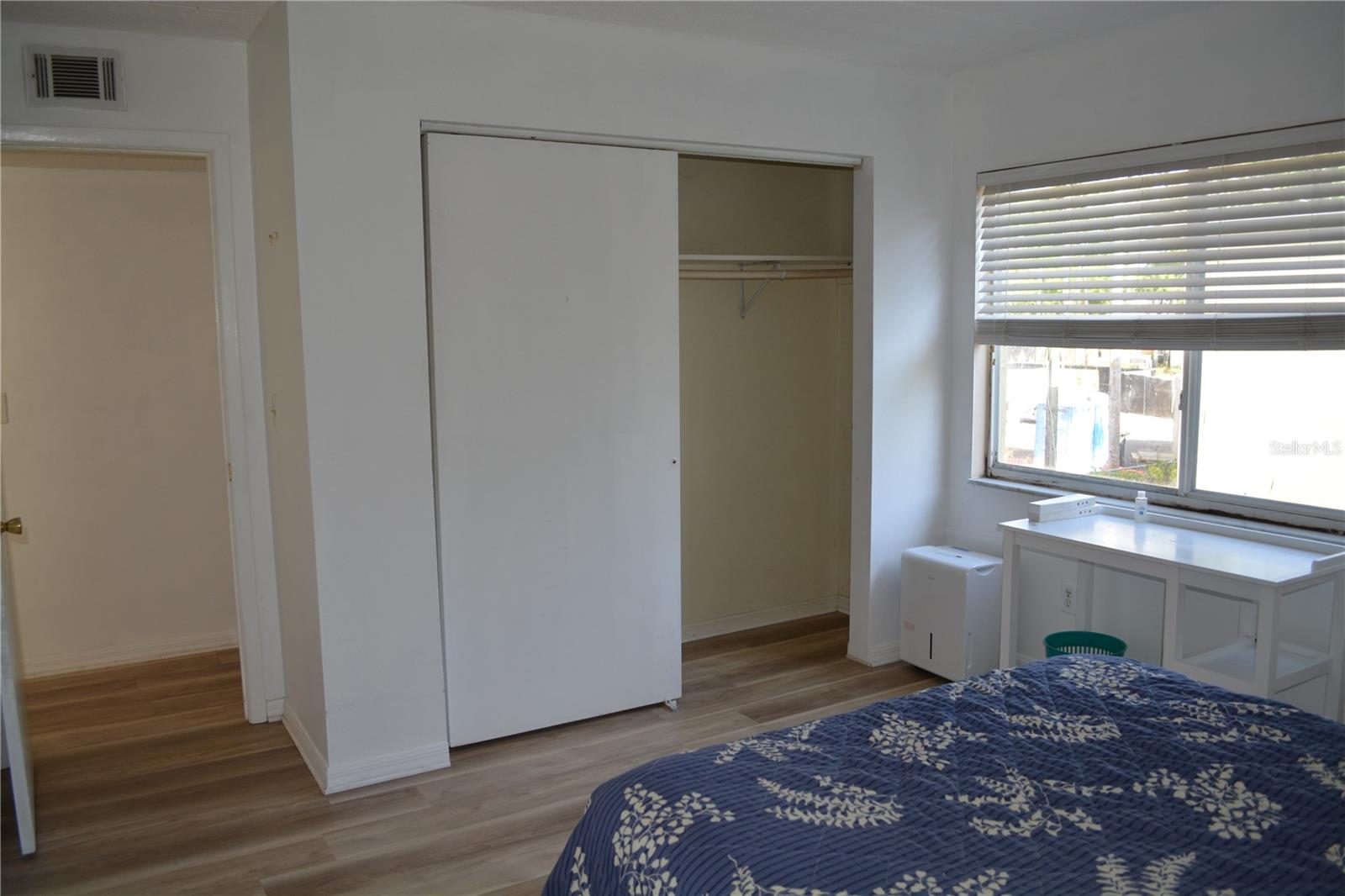 Image 5 of 21 For 3206 Azeele Street 227