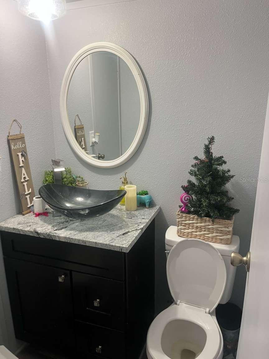 Image 3 of 20 For 1511 Gaines Road