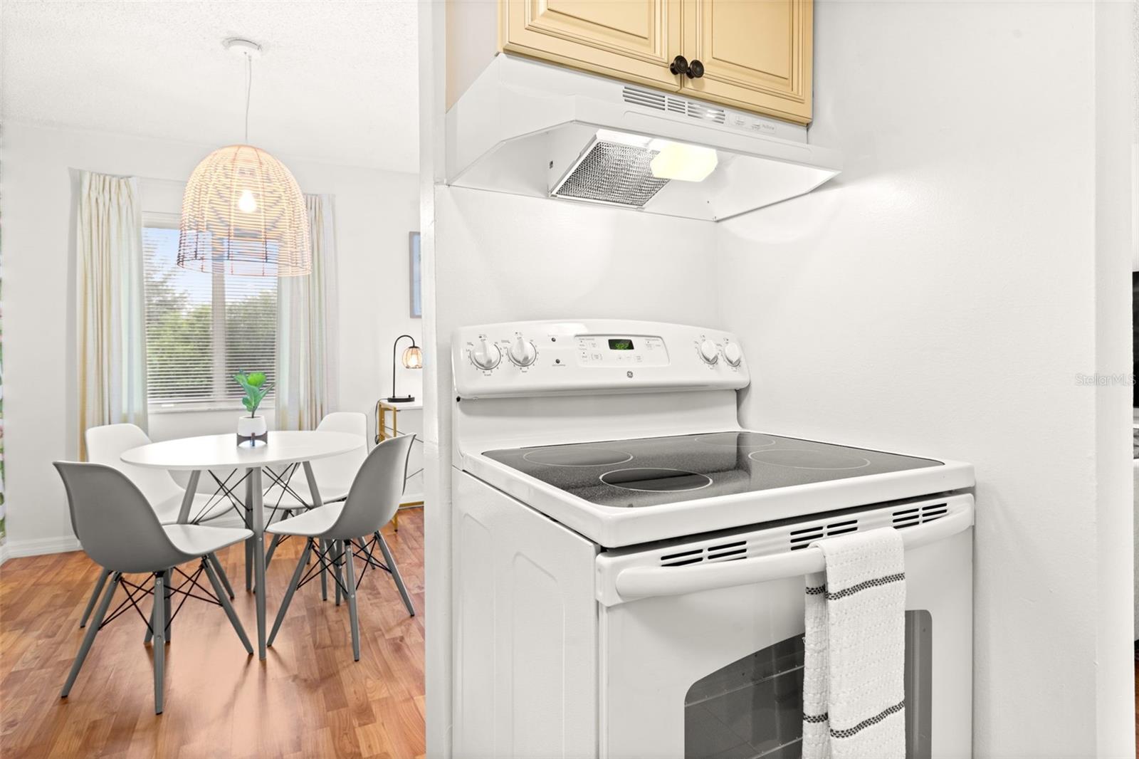 Image 12 of 30 For 4215 Bay Drive 1806d