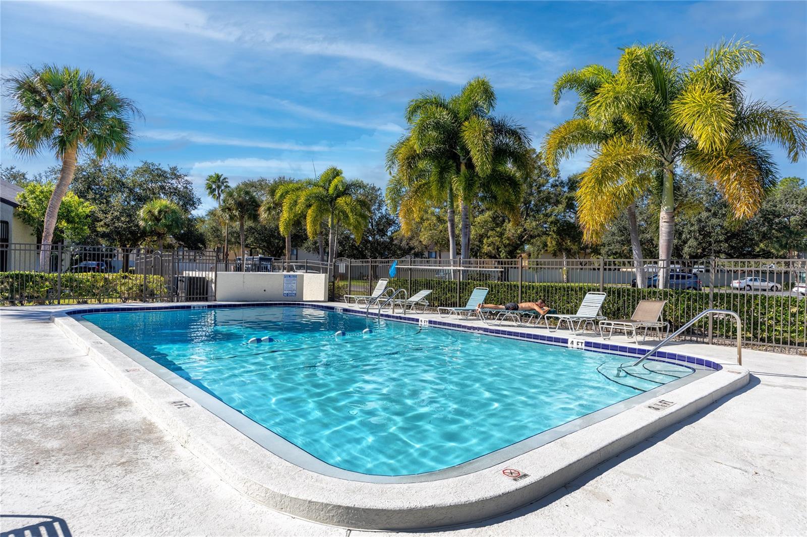 Image 22 of 30 For 4215 Bay Drive 1806d