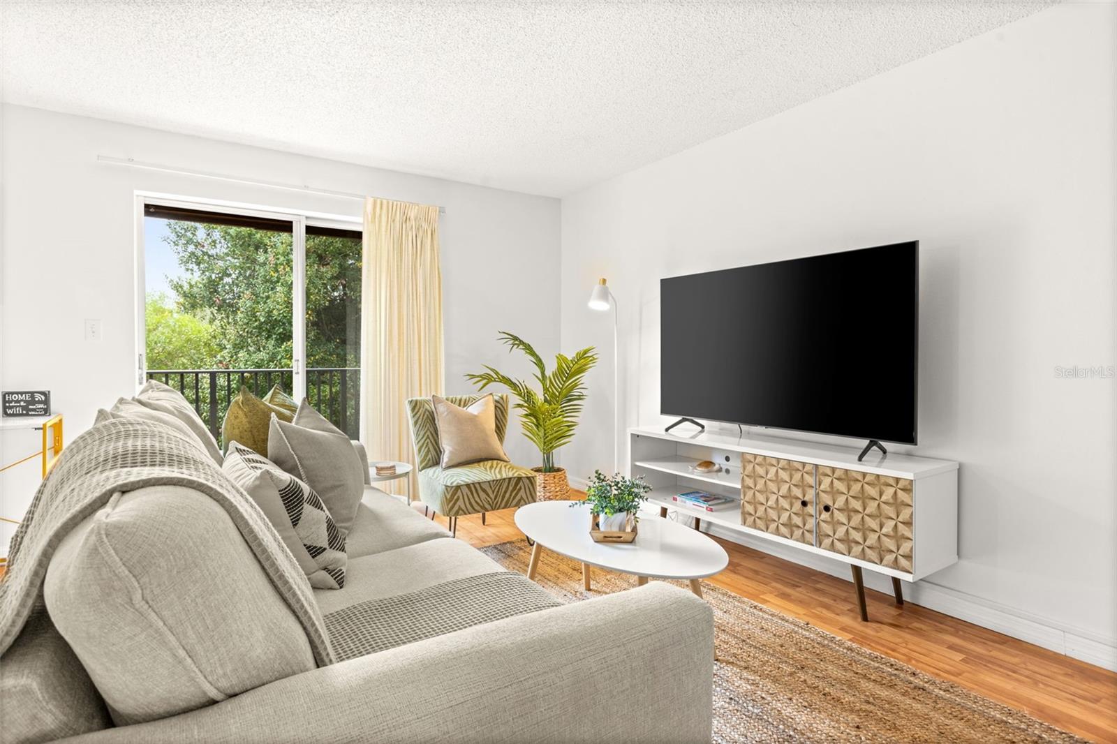 Image 4 of 30 For 4215 Bay Drive 1806d