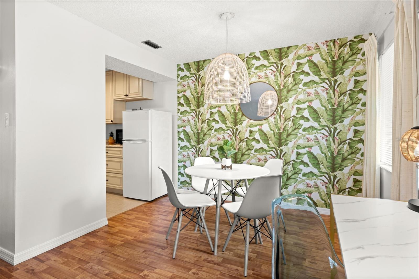 Image 7 of 30 For 4215 Bay Drive 1806d