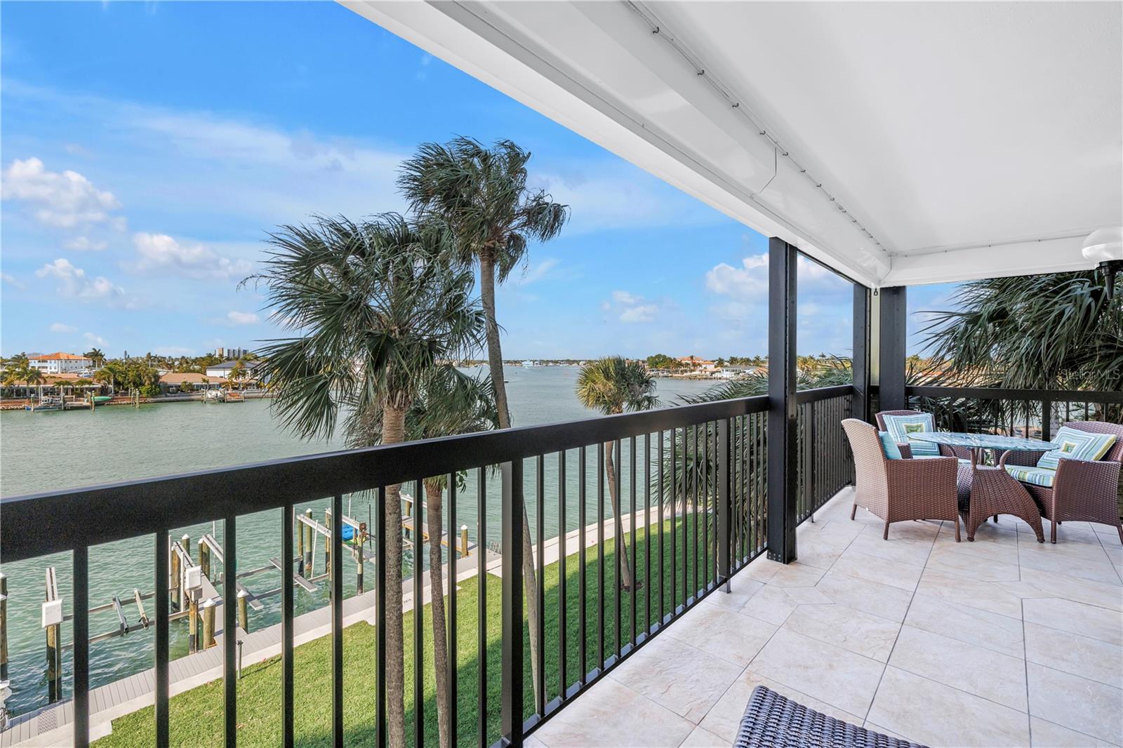 Image 28 of 42 For 9495 Blind Pass Road 308