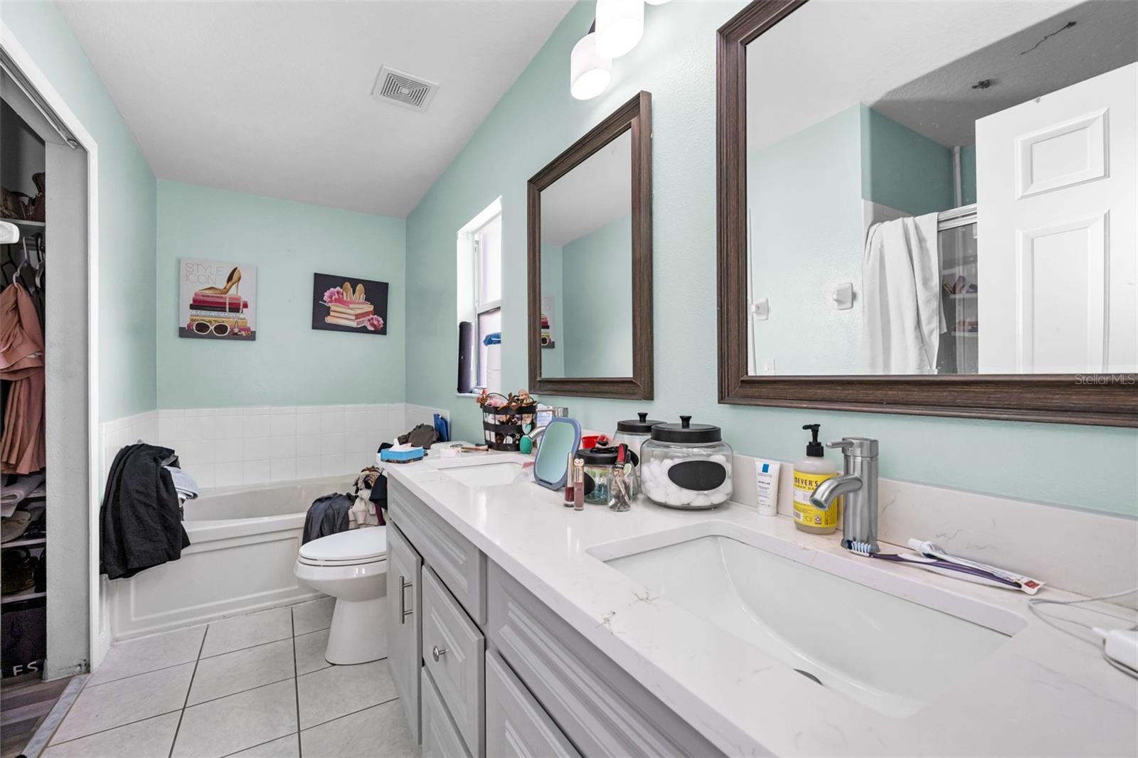 Image 18 of 60 For 25841 Crippen Drive