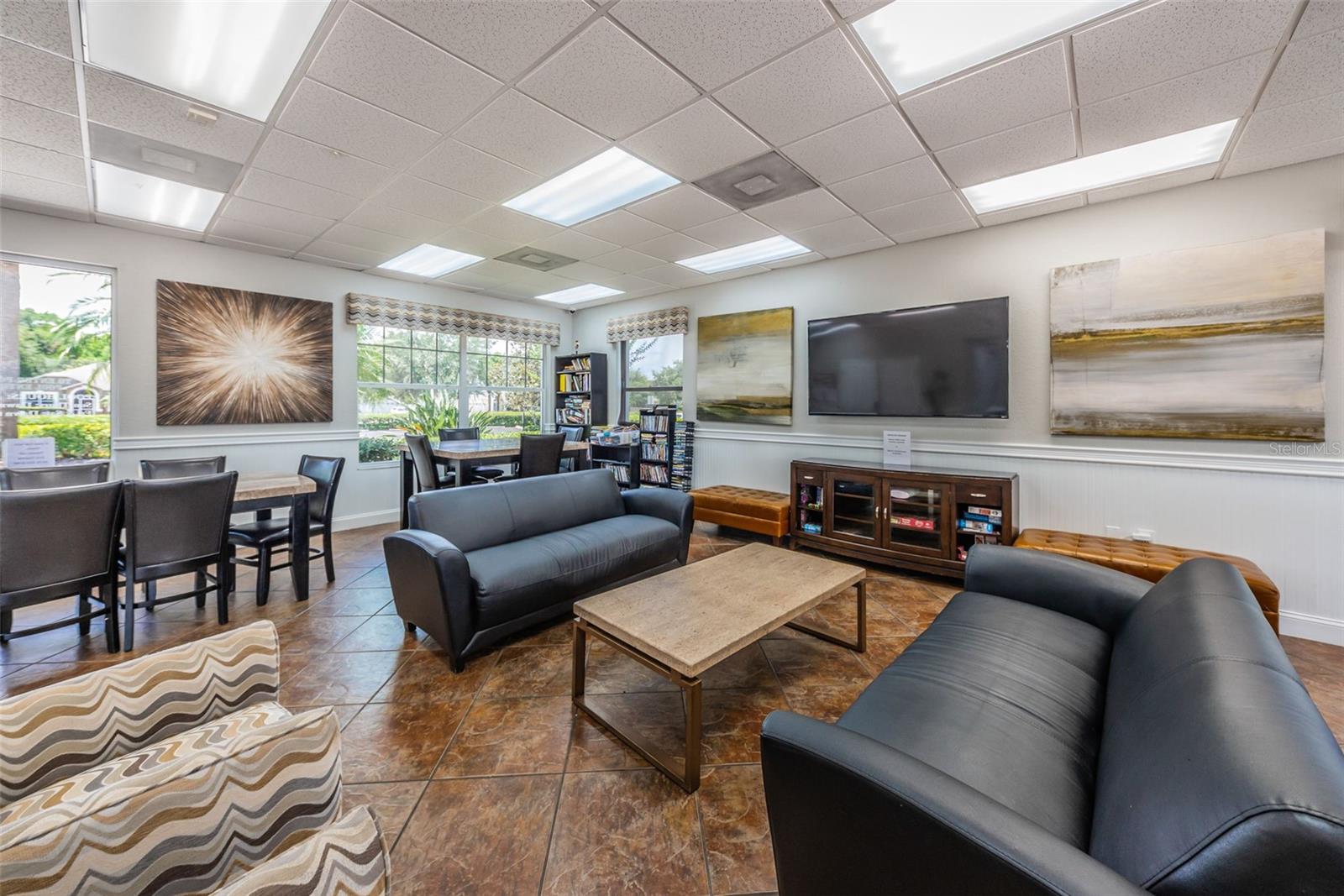 Image 34 of 60 For 25841 Crippen Drive