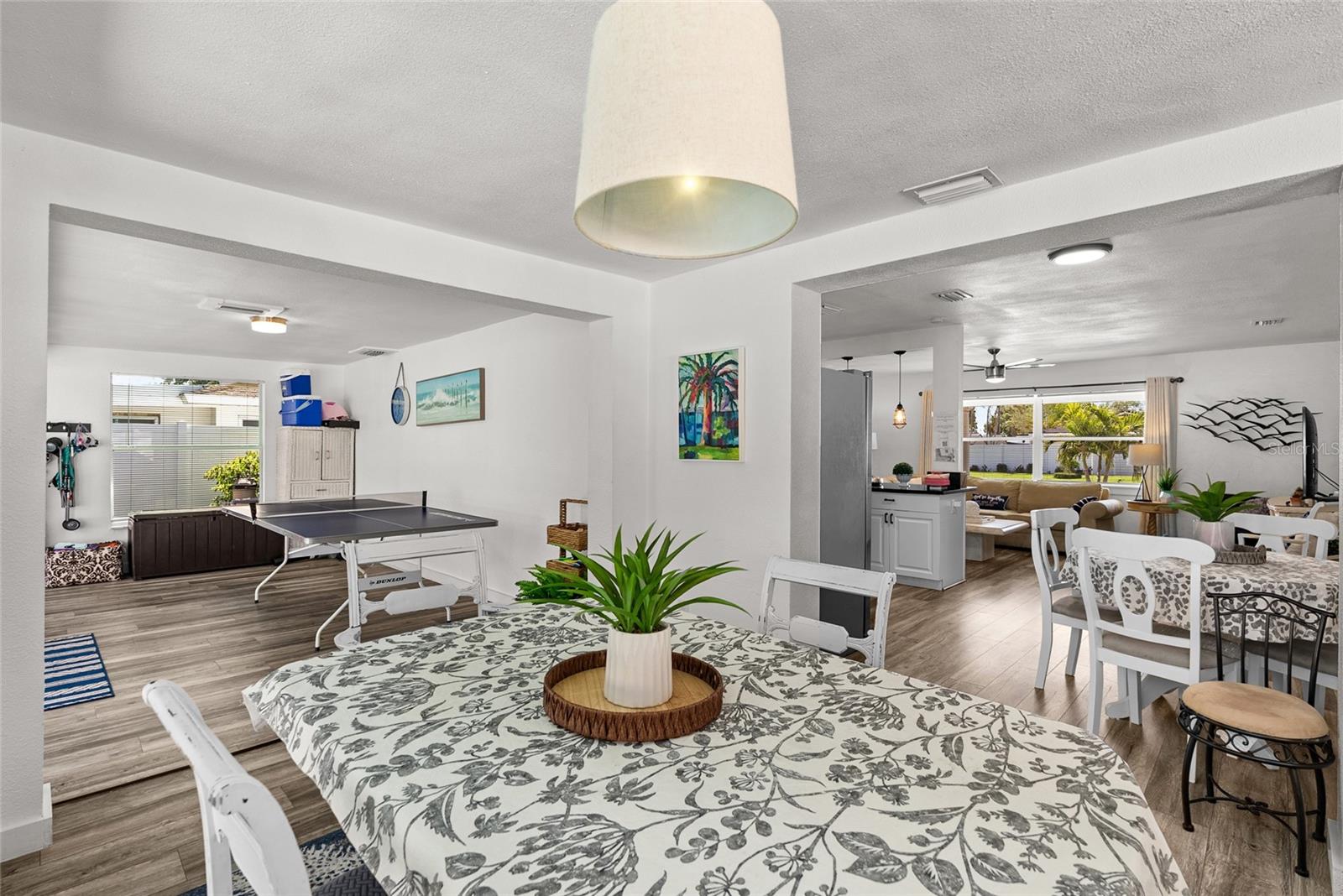 Image 13 of 42 For 10943 90th Avenue