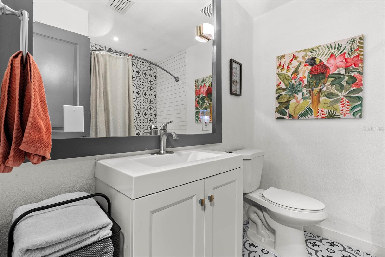 Image 23 of 42 For 10943 90th Avenue