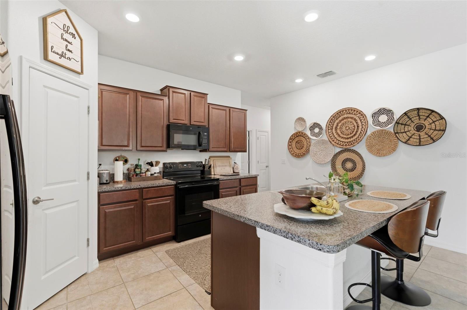 Image 9 of 37 For 12611 Lemon Pepper Drive