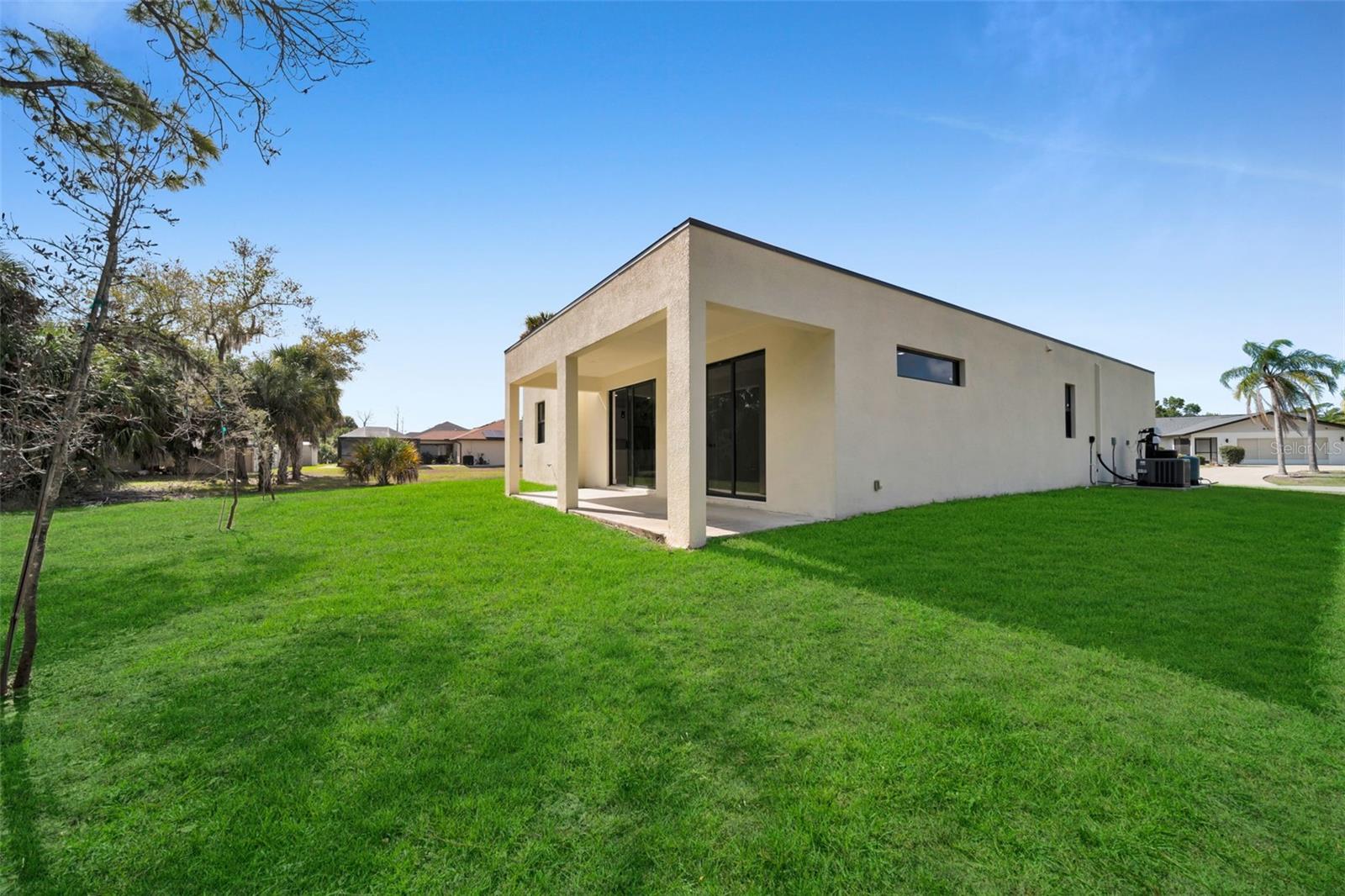 Image 21 of 23 For 446 Skyland Lane