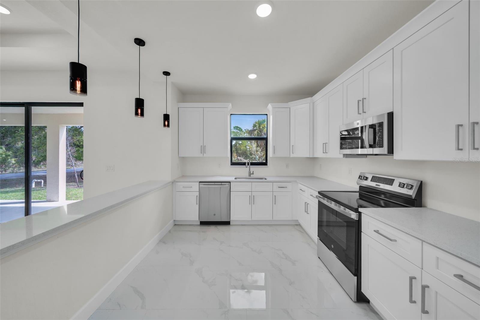 Image 3 of 23 For 446 Skyland Lane