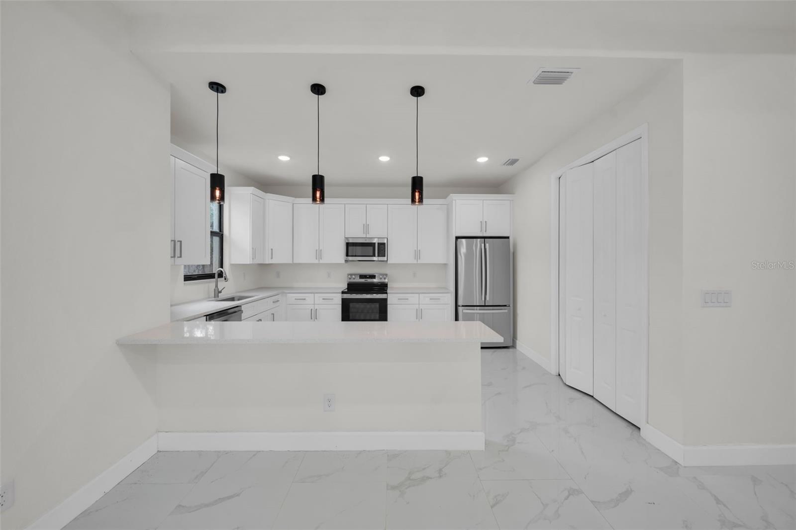 Image 5 of 23 For 446 Skyland Lane