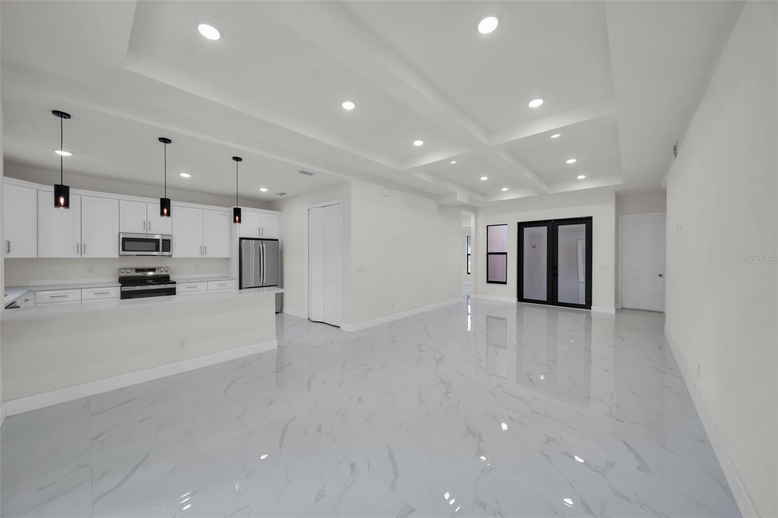 Image 7 of 23 For 446 Skyland Lane