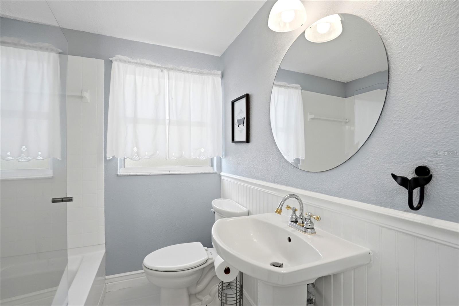 Image 14 of 41 For 516 5th Avenue N