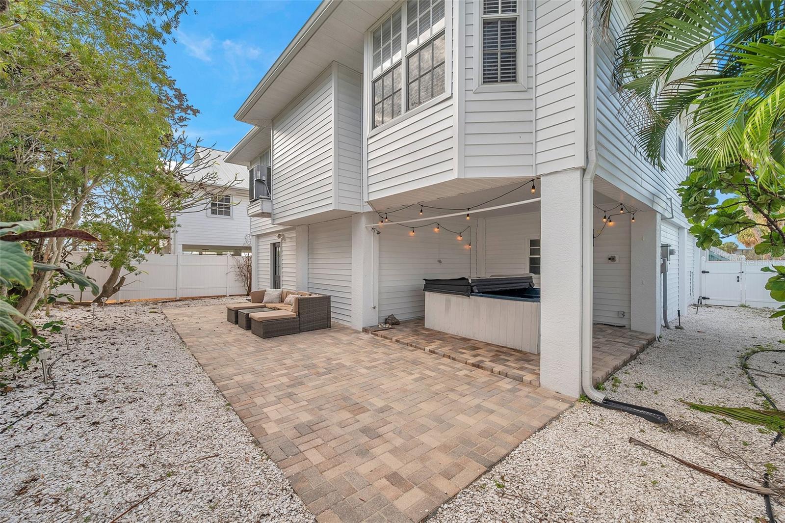 Image 22 of 37 For 7615 Coquina Way