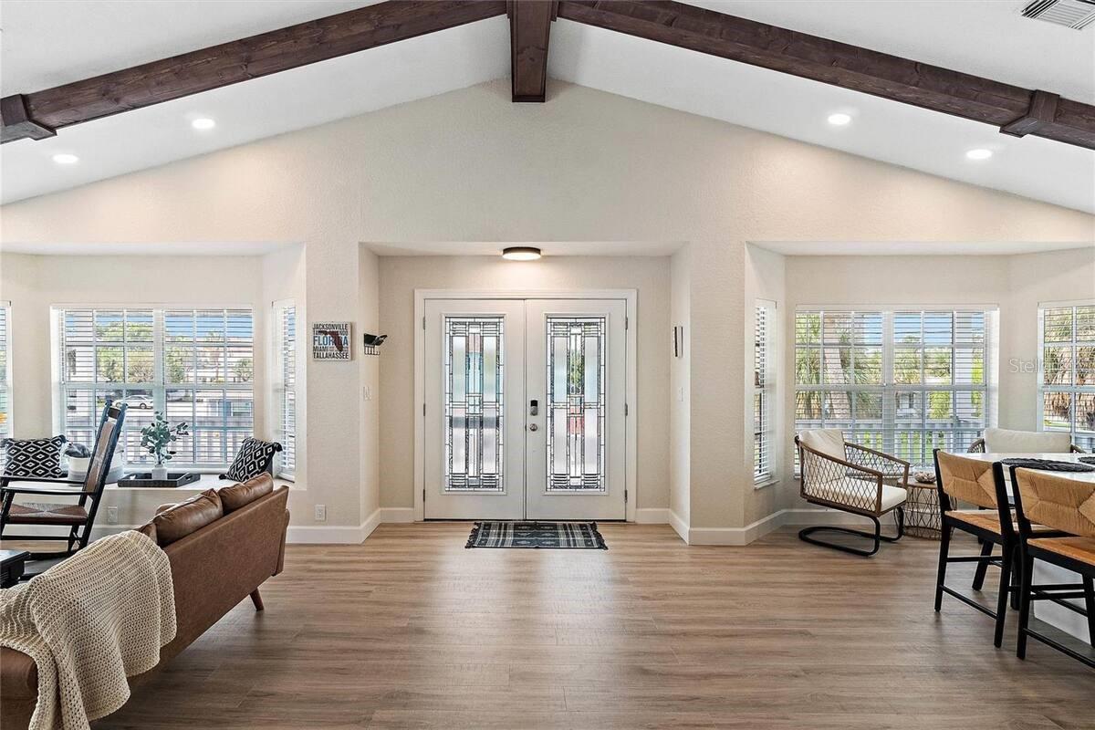 Image 5 of 37 For 7615 Coquina Way