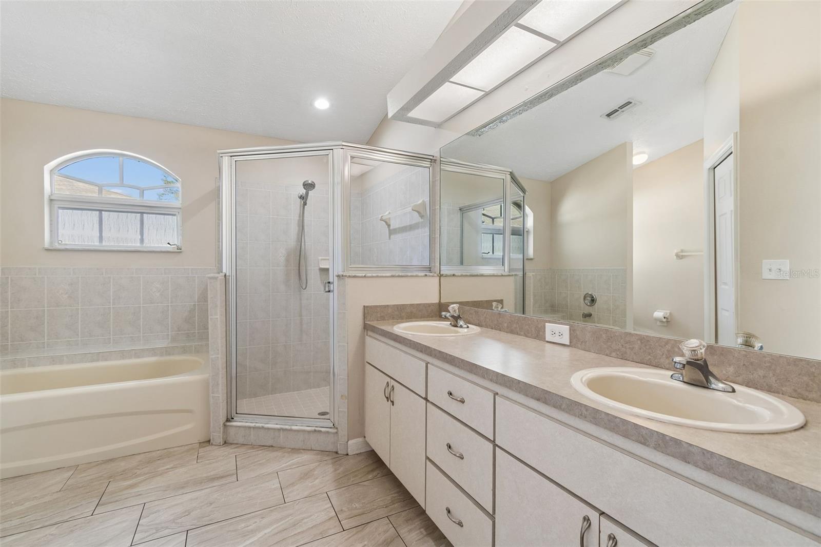 Image 16 of 53 For 7904 Floradora Drive