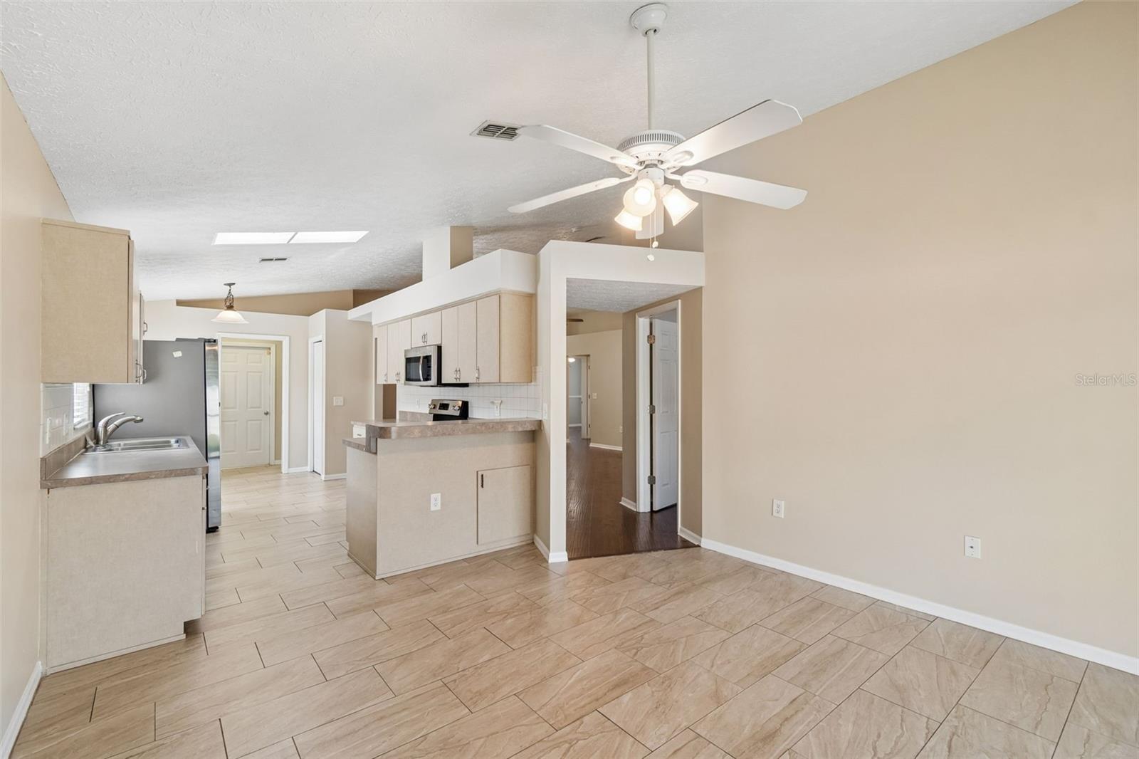 Image 21 of 53 For 7904 Floradora Drive