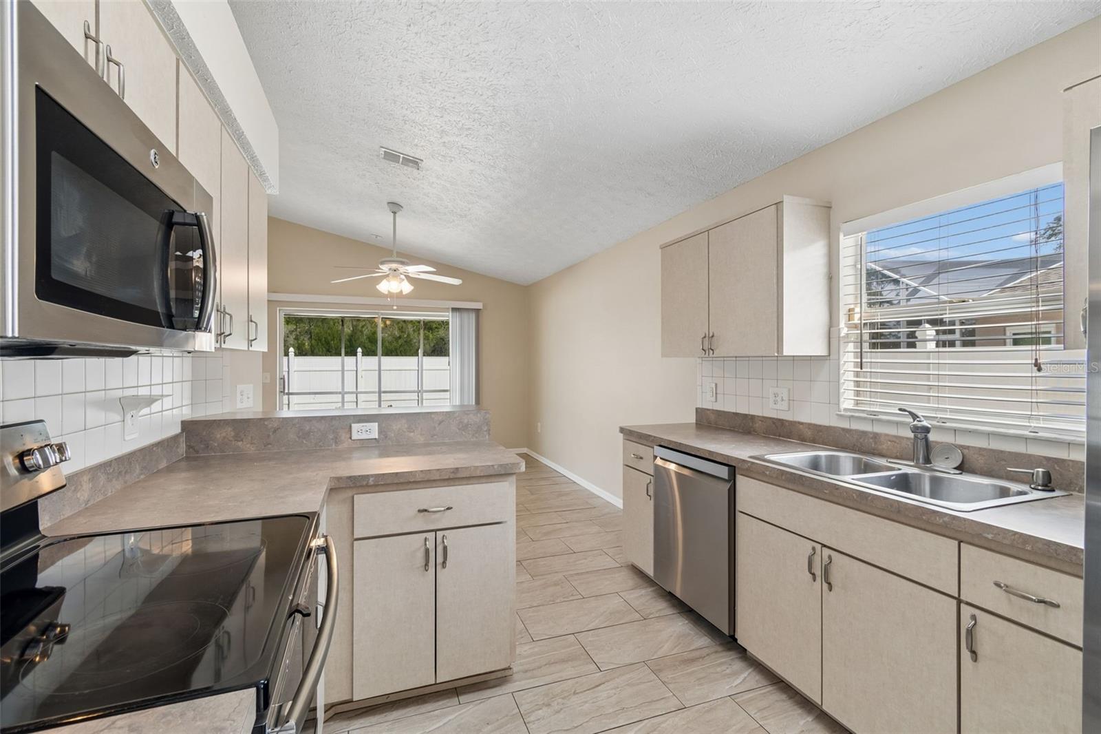 Image 24 of 53 For 7904 Floradora Drive