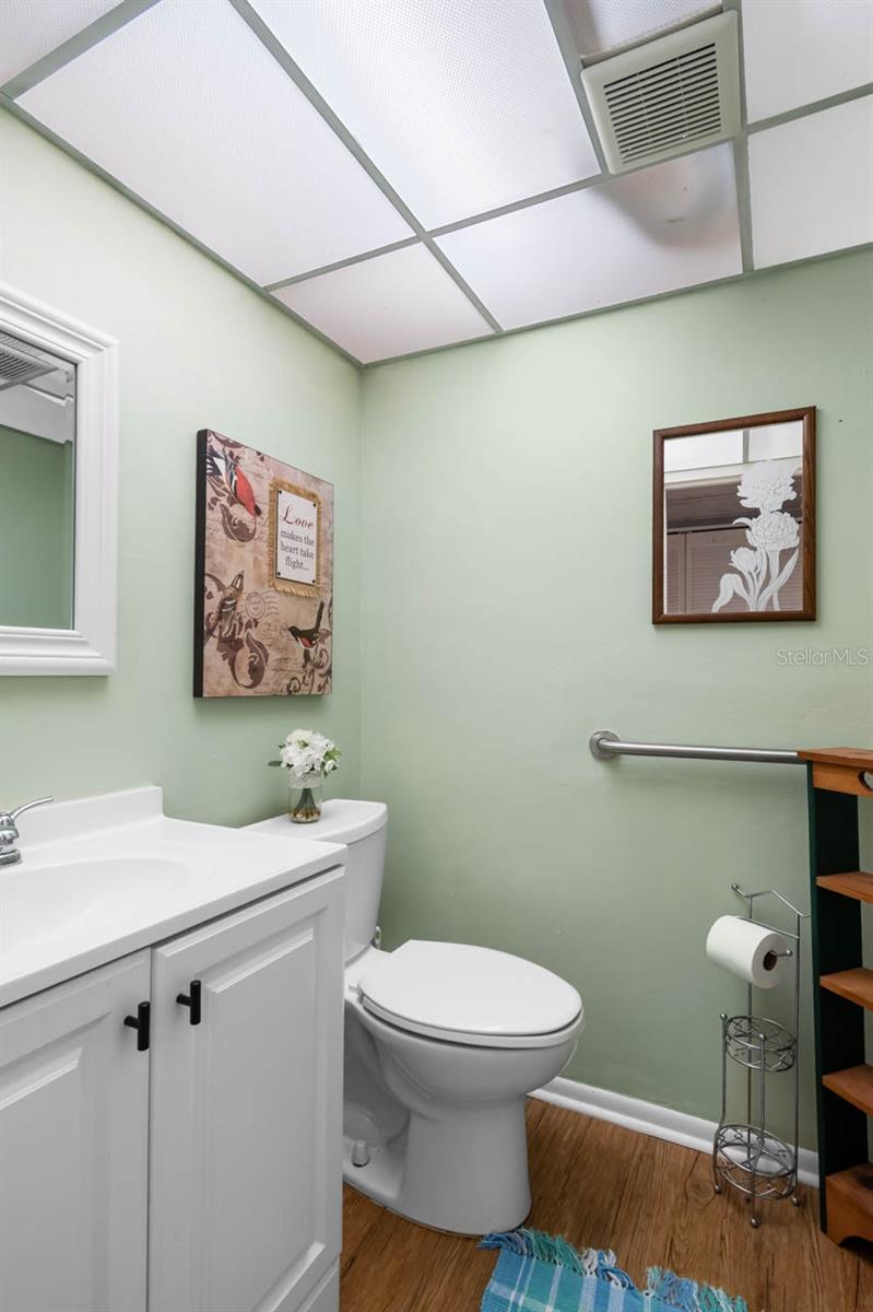 Image 11 of 20 For 1802 Bedford Terrace 182