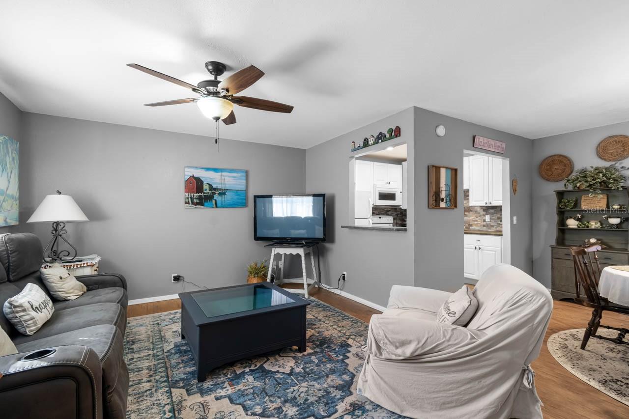 Image 5 of 20 For 1802 Bedford Terrace 182