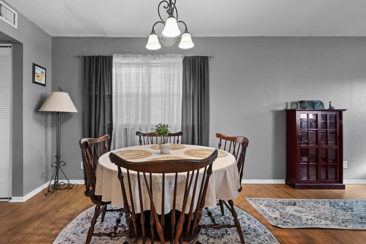 Image 6 of 20 For 1802 Bedford Terrace 182