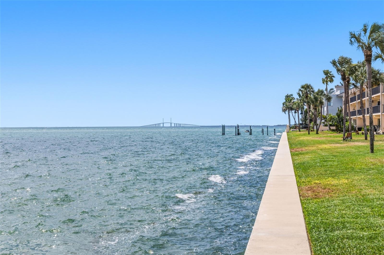 Image 10 of 45 For 7520 Sunshine Skyway Lane S T22