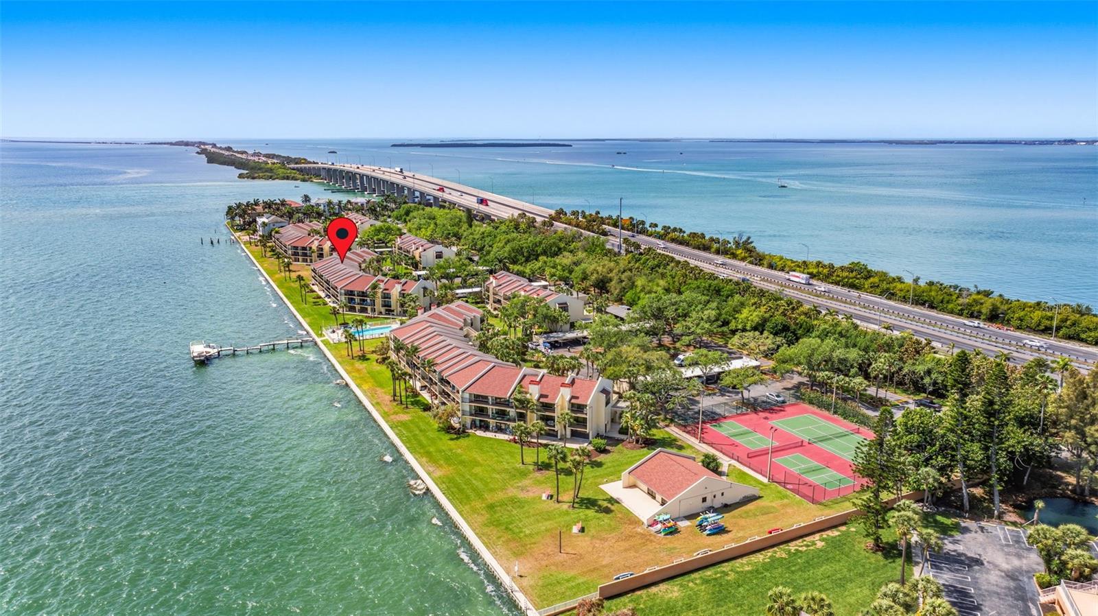 Image 13 of 45 For 7520 Sunshine Skyway Lane S T22