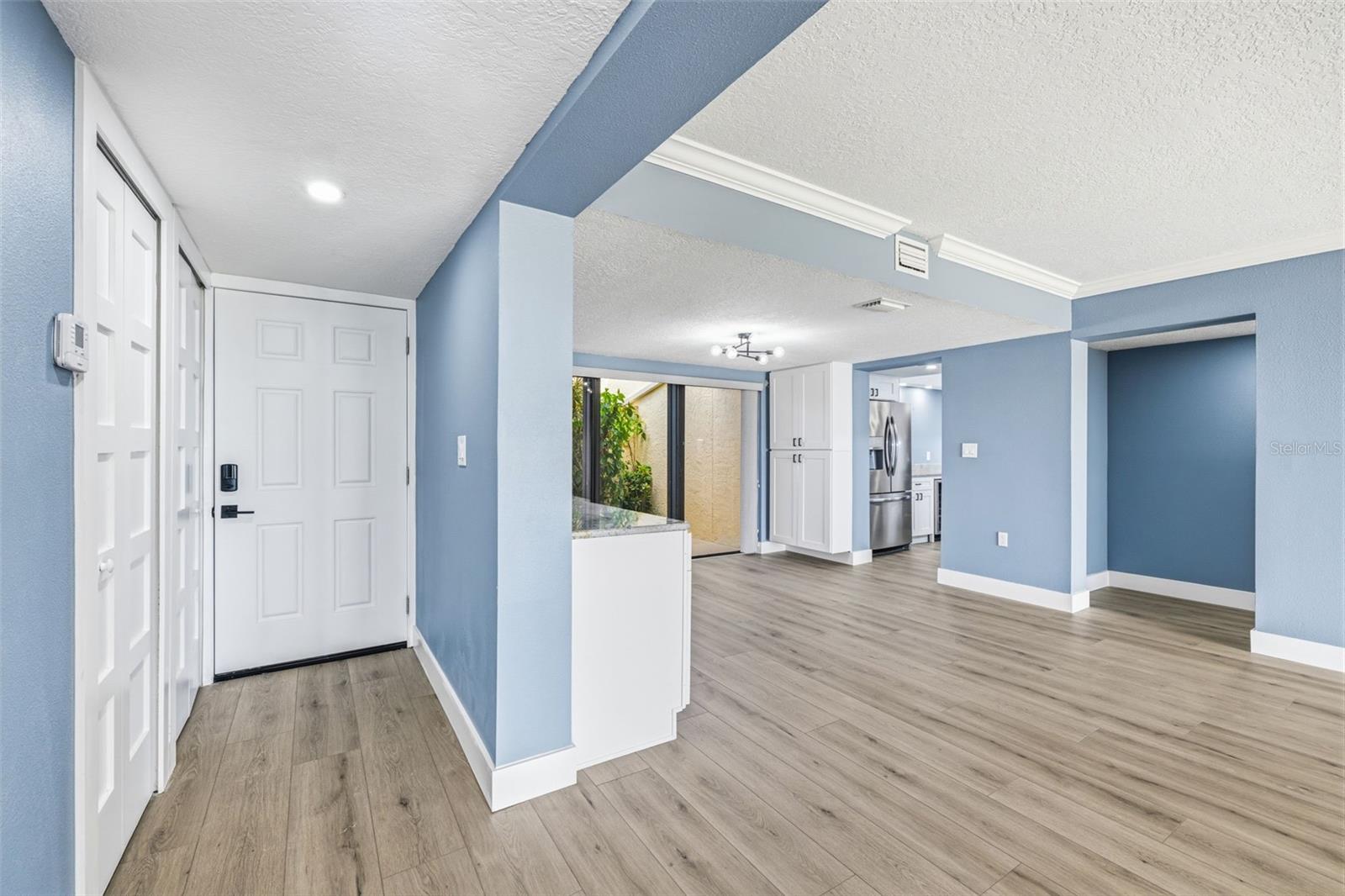 Image 16 of 45 For 7520 Sunshine Skyway Lane S T22