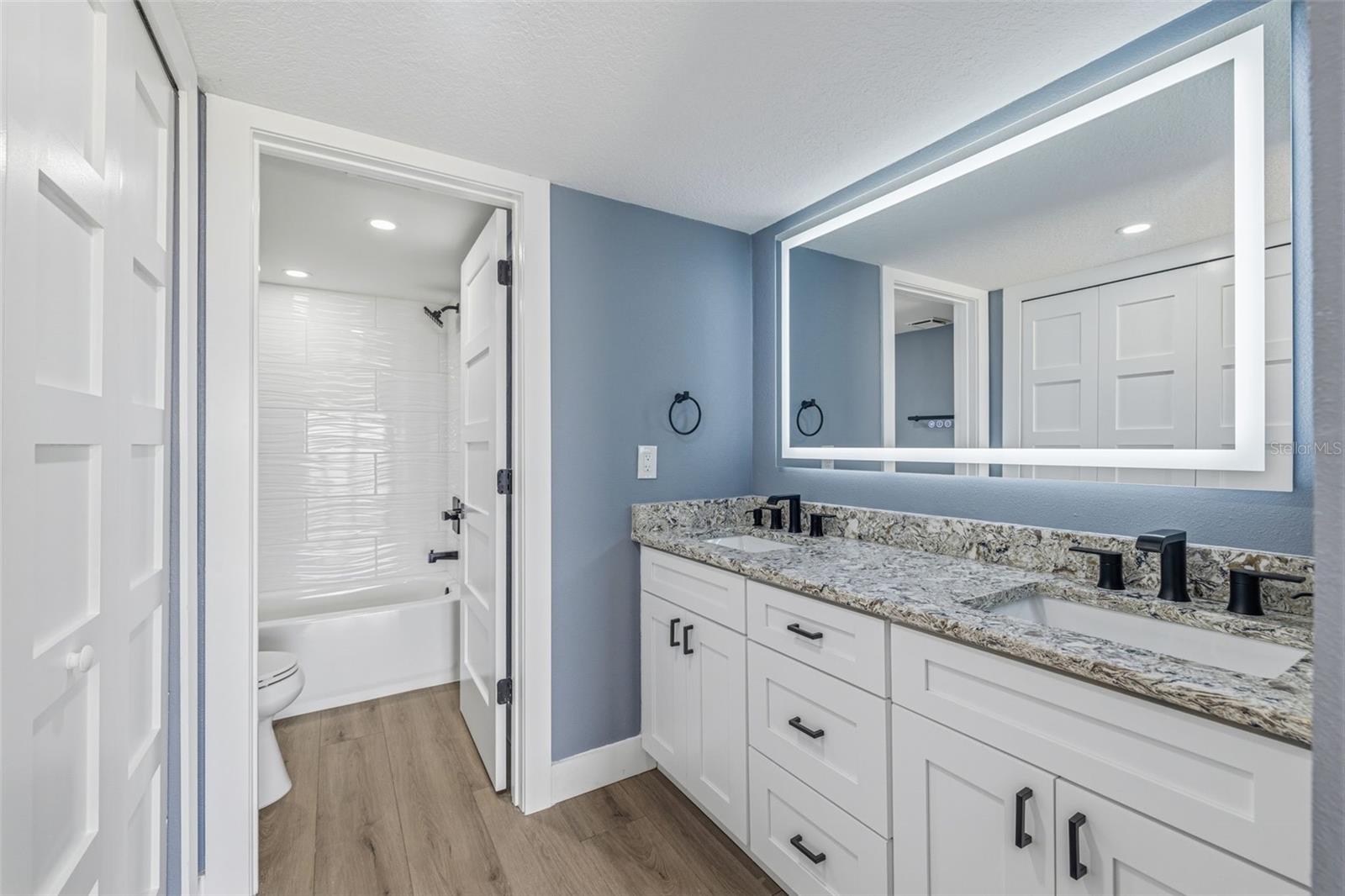 Image 28 of 45 For 7520 Sunshine Skyway Lane S T22