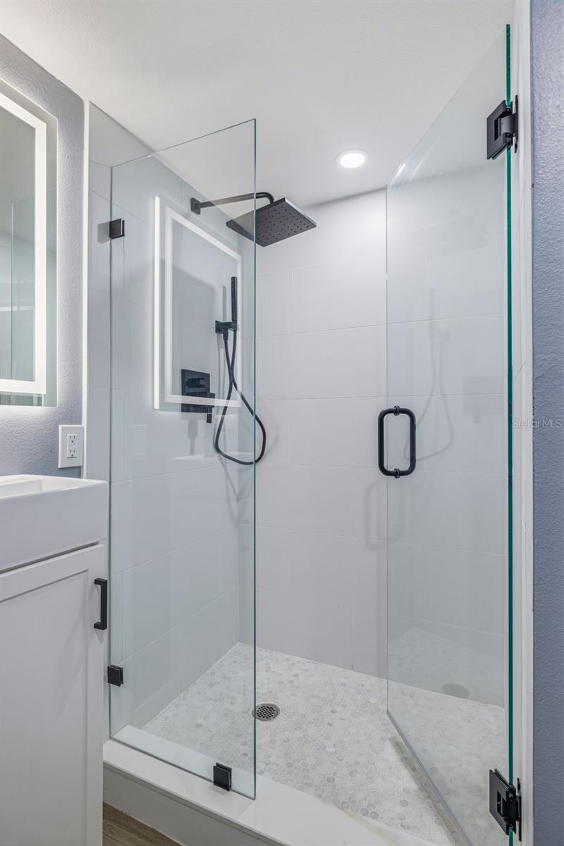 Image 34 of 45 For 7520 Sunshine Skyway Lane S T22