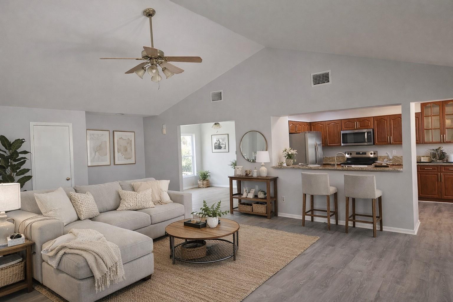 Image 2 of 7 For 16007 Pennington Road