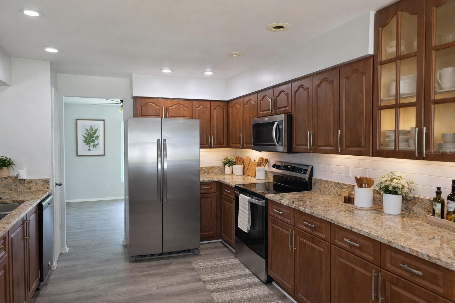 Image 4 of 7 For 16007 Pennington Road