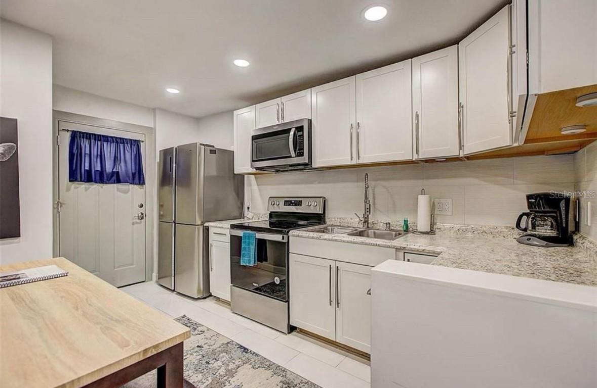 Image 4 of 11 For 2606 1st Avenue S